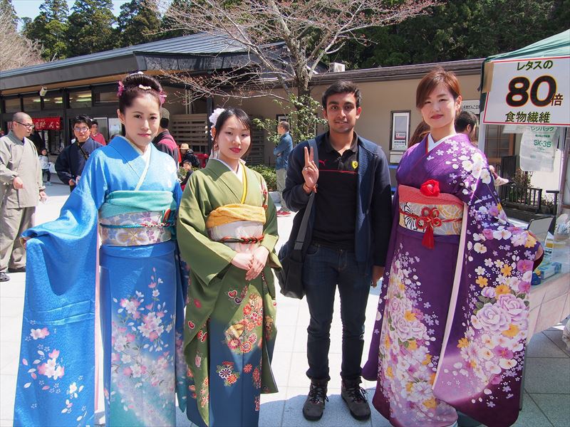 日本の文化と袋井の魅力を堪能！遠州在住外国人が法多山さくらまつりに参加 ＠法多山