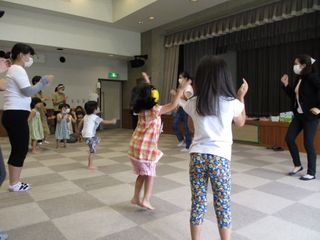 親子英会話講座「えいごであそぼう」