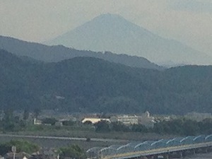 薄っすら富士山…♪