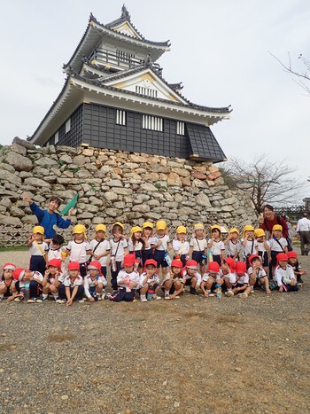 園外保育・浜松城公園（はな３・はな４・ゆき３・ゆき４）