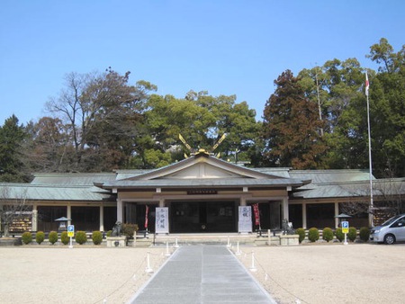三重県護国神社へ行きましょう。
