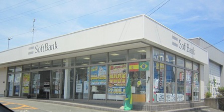 日本人に向けて商売する気のないお店。