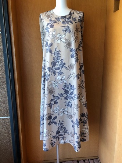 ☆　SALE！女性らしくワンピース　☆