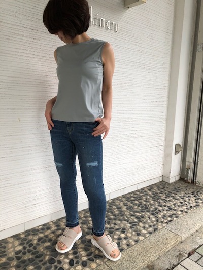 ☆　スモーキーなニュアンスカラーなワンピース☆