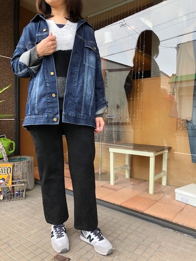 ☆SALE！　春まで穿ける新素材パンツ　☆