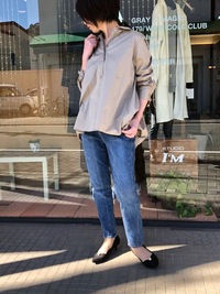☆　1枚で決まり！主役級ブラウス　☆ 2020/03/03 08:25:27