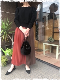 ☆　Praiaバイカラープリーツスカート☆ 2019/09/14 08:12:27