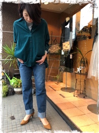 ☆　Praia ソフトコーデュロイフレアーシャツ　☆ 2019/10/13 08:37:22
