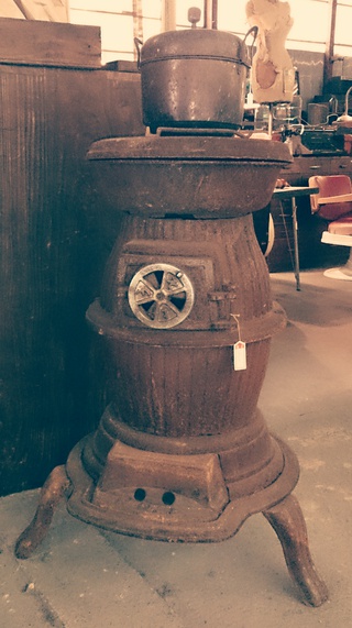 Antique Cafe Road