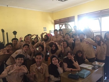 インドネシア親善友好ツアー６　バンドン第２２高校訪問