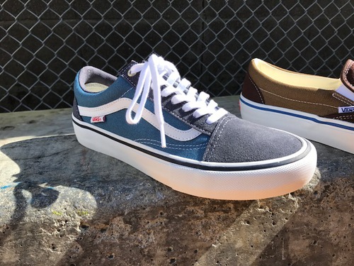 　『　VANS 』　が入荷です