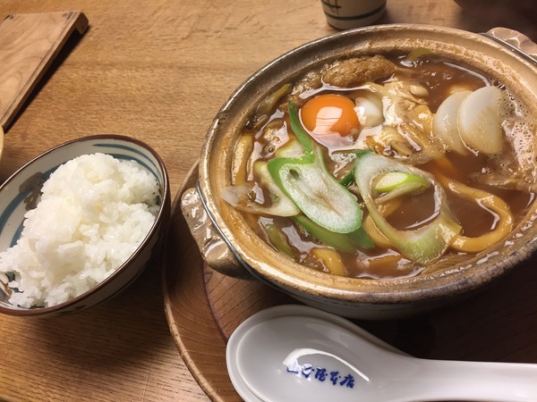 山本屋本店　　さん　　で　　味噌煮込みうどん　　☆
