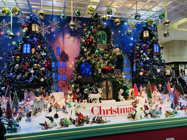 今年の　　　名古屋駅の　　クリスマス　　は　・・・　　パート１　　☆