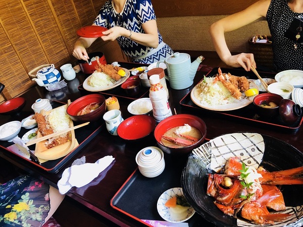 和むら総本店　　さん　　で　　ランチ　　☆