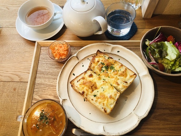 軽井沢（長野県）　　カフェ　フォレストヴェール　さんで　モーニング　☆