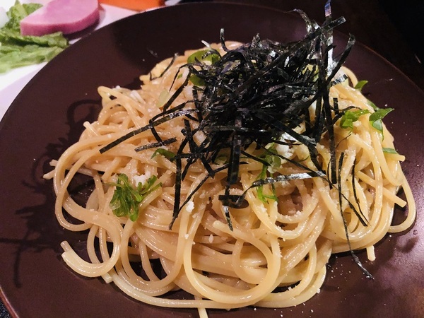多国籍料理居酒屋　　八百萬 　さん　で　　乾杯　　☆
