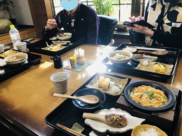 そば処　　利庵　　さん　で　　ランチ　　☆