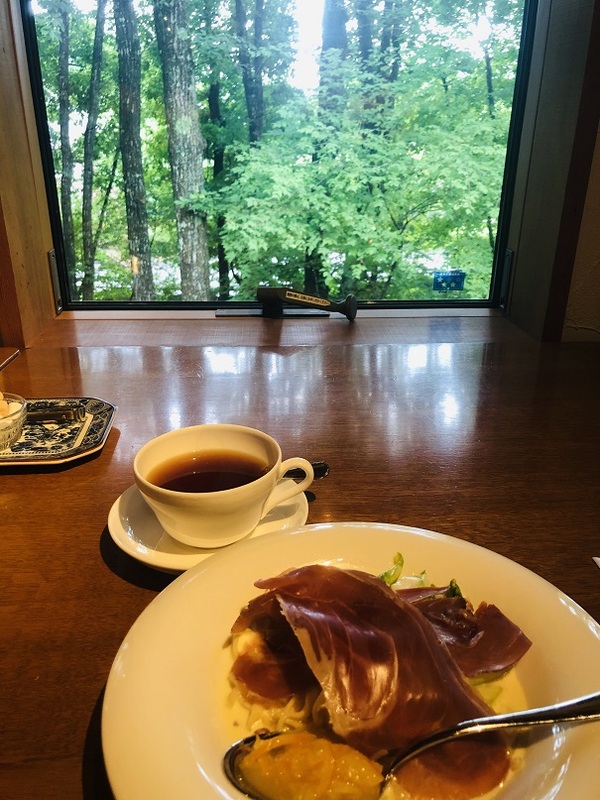軽井沢（長野県）　森の中のレストラン　こどう　さんで　ランチ☆