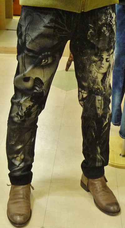 パンツ入荷