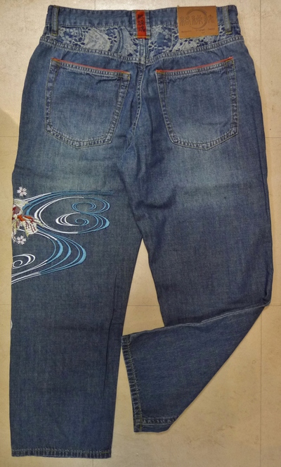 クロップドパンツ