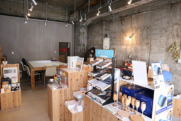 ニューショップ浜松さんでは「403archtecture [dajiba] 」の書籍販売がスタートしています