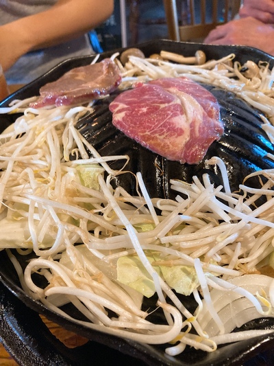 食べ歩く