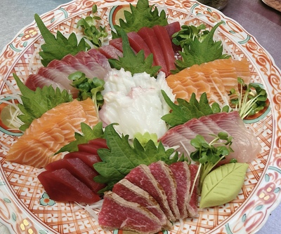 お肉は刺身に、、、