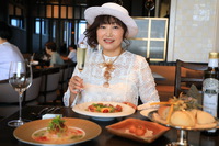 浜松・佐鳴湖「ジ・オリエンタルテラス」湖畔に佇む絶景レストランにてバースデーランチ