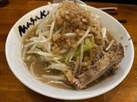 「ラーメン山まさか」さんの魅力：ボリューム満点の一杯を味わう 2024/05/04 11:00:00