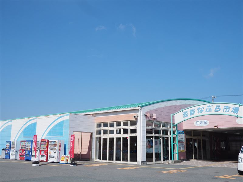 すごく美味しそうなまぐろのほほ肉をなぶら市場で発見！