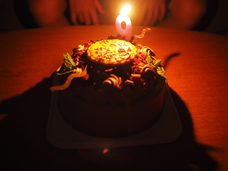 浜松市中区高林の「ベベルージュ」さんの誕生日ケーキで9歳を祝う！