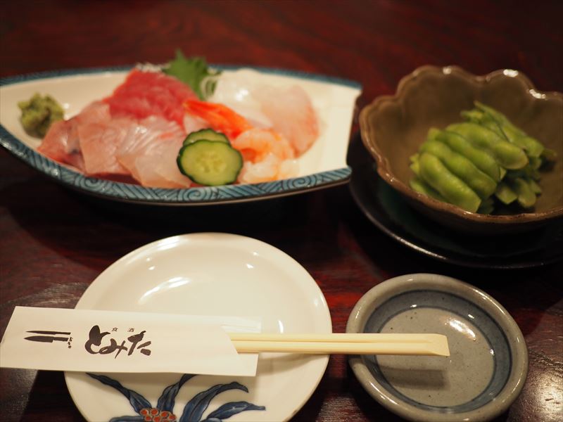 磐田で美味しい魚料理（刺身、金目鯛の煮つけ）を食べるなら「とみた」！
