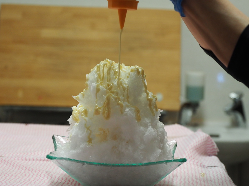 【先週の答えは…】王国カフェでした食べられない「うなぎいも かき氷」！