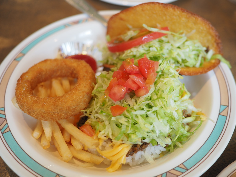 【沖縄といえば】「タコス屋／Tacos-ya」のタコスは美味くて、もっと食べれば良かったと今思う