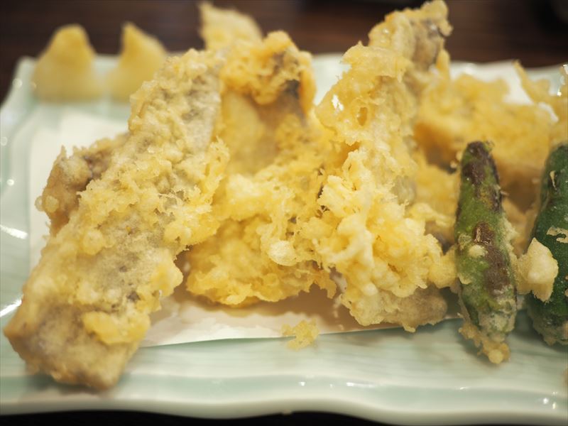 驚くほどのサクサク感がやばい”太刀魚の天ぷら”は幸せの