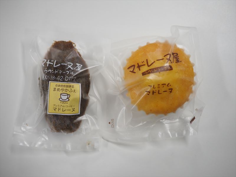 「ラウンドテーブル」×「まめやかかふぇ」のコーヒーマドレーヌ