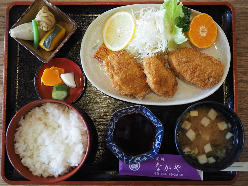 旬の大きな大きな浜名湖産の牡蠣を使った「和食処なかや」さんのカキフライ定食は一度は食べるべきである