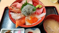河岸の市で清水海鮮丼！