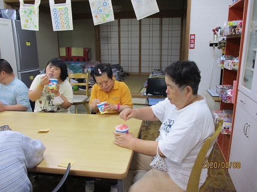 クラブ活動をしました。