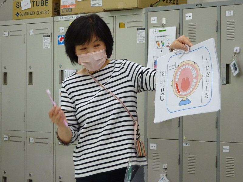 歯磨き指導と大道芸!(^^)!