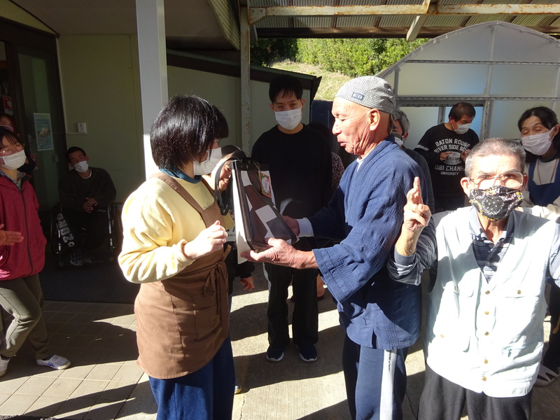 根市さんが今年もおそばをふるまってくれました♪