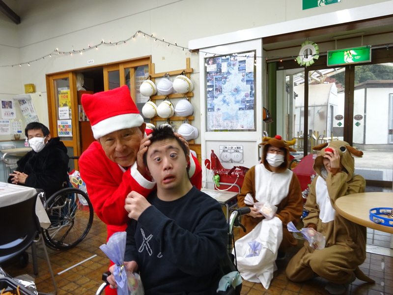 草の根作業所クリスマス会