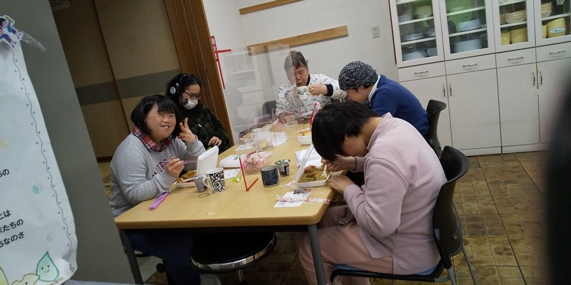 食事会