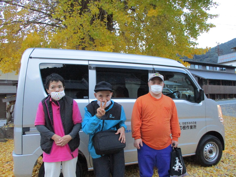 ABCしあわせ基金様より車両を頂きました