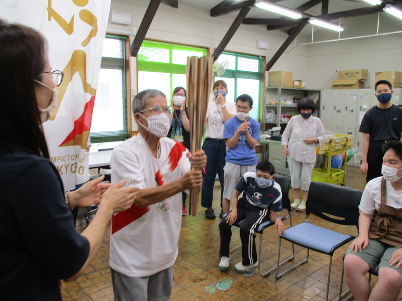 聖火リレートーチ『１万人の笑顔のリレー』プロジェクトin草の根作業所