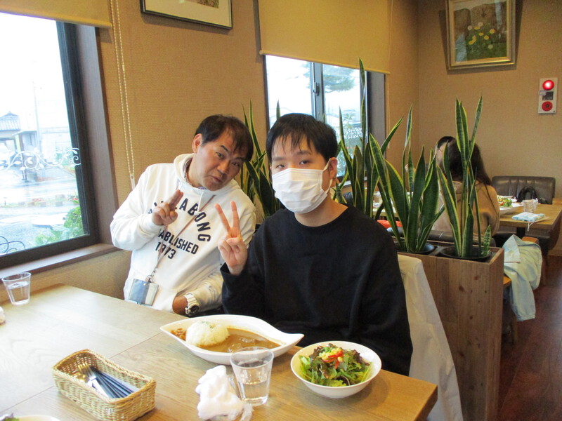 食事会に行ってきました