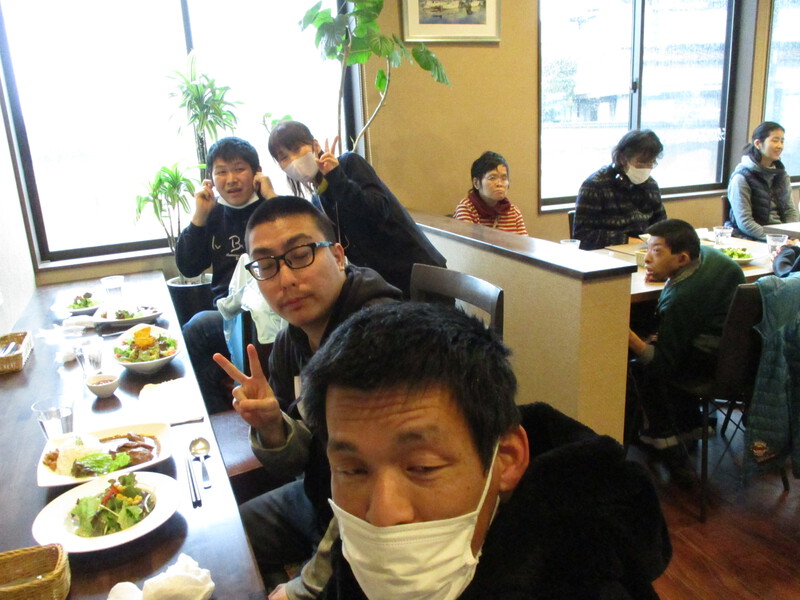 食事会に行ってきました