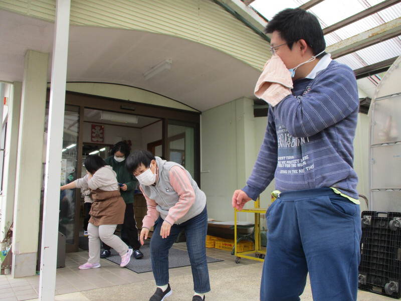 避難訓練を行いました