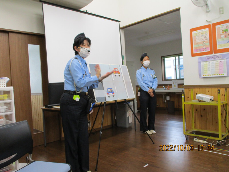 交通安全教室を行いました