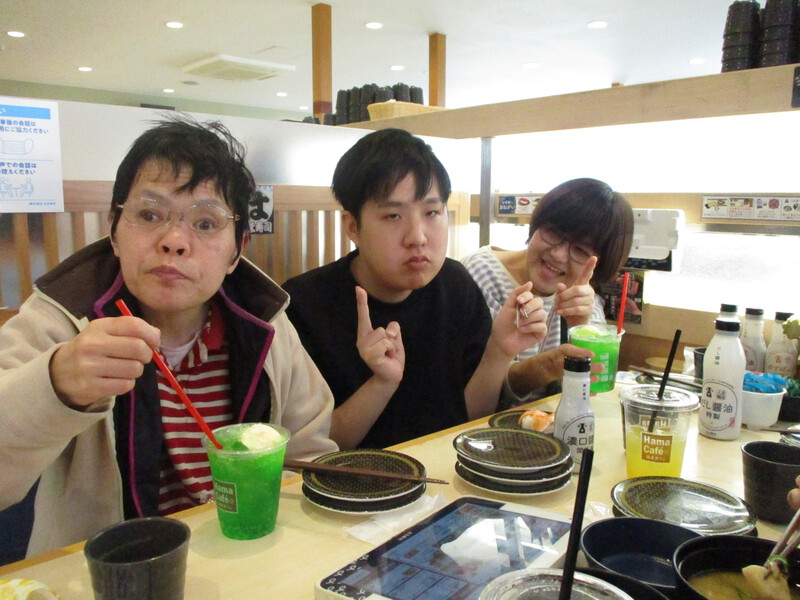 久しぶりにはま寿司での食事会♪